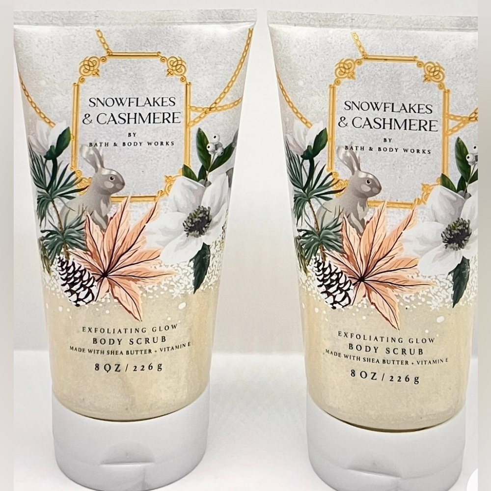 2 Bath and Body Works SNOWFLAKES & CASHMERE Exfoliating Glow Body Scrub
